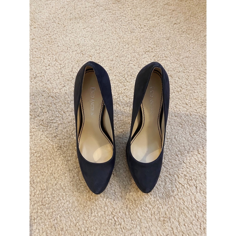 Enzo Angiolini Estera Charcoal Suede Pumps, 6M